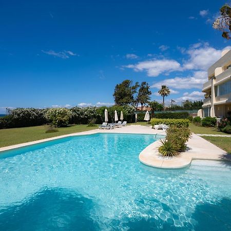 Beachfront Neptuno I, Complex,Views,Pool,Garden, Elviria Marbella Bagian luar foto