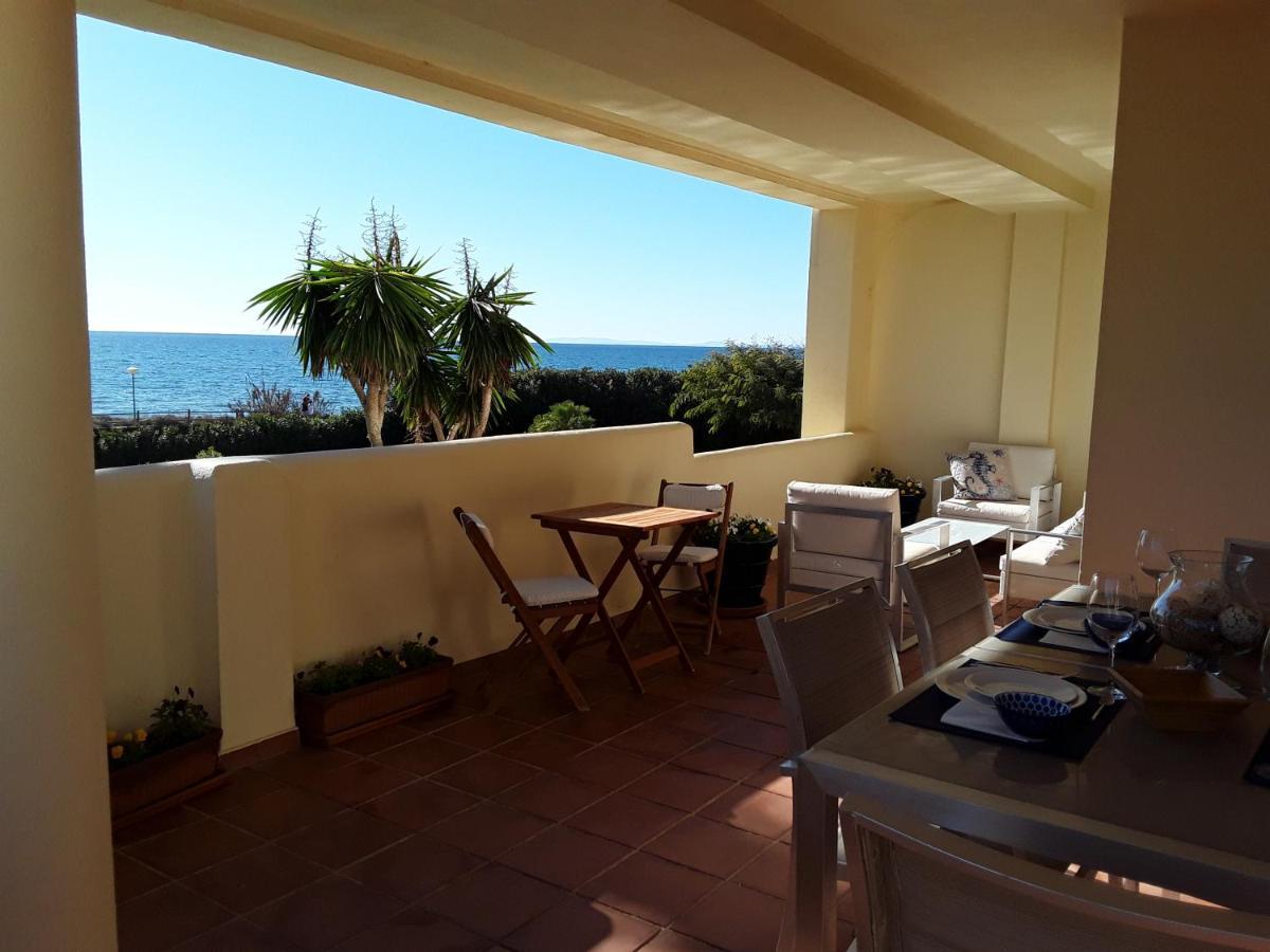 Beachfront Neptuno I, Complex,Views,Pool,Garden, Elviria Marbella Bagian luar foto