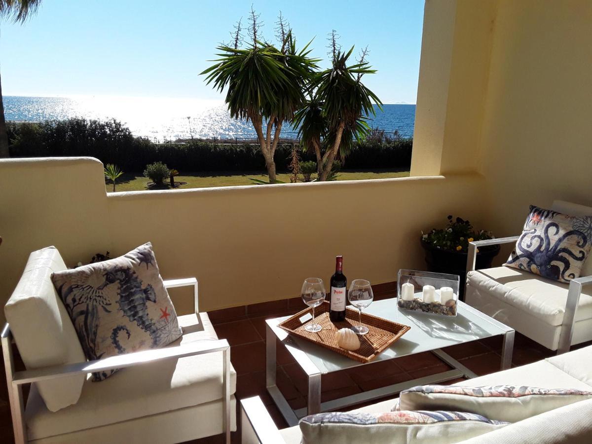 Beachfront Neptuno I, Complex,Views,Pool,Garden, Elviria Marbella Bagian luar foto
