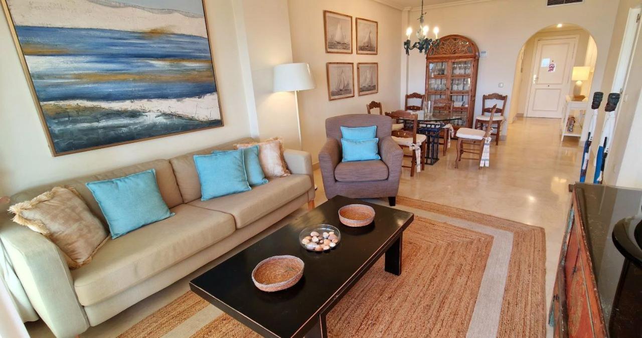 Beachfront Neptuno I, Complex,Views,Pool,Garden, Elviria Marbella Bagian luar foto
